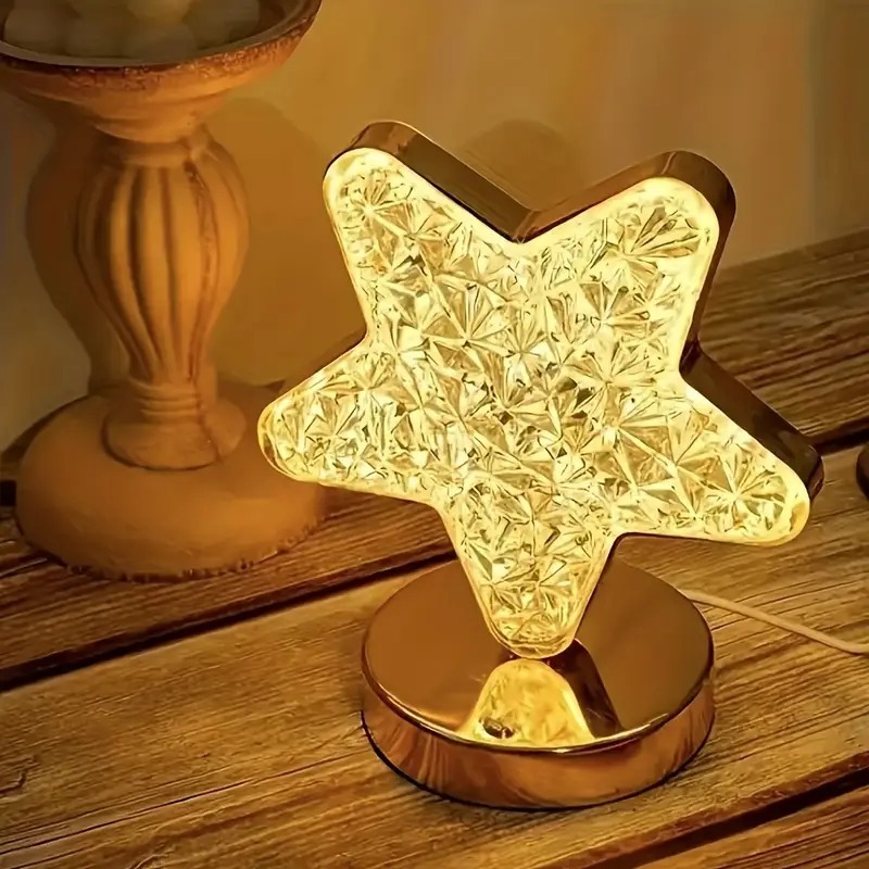 مصباح كريستال على شكل نجمة