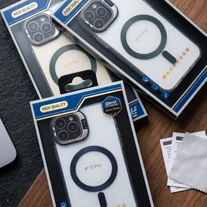 كفر "ألترا شيلد" (UltraShield) المغناطيسي مع مسند عدسة ذكي ١١ برو