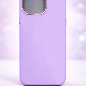 Lavender Soft Touch Case – Gold Edition ١٥ برو ماكس